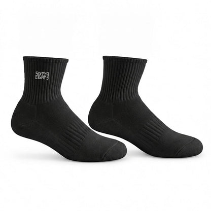Sixty Eight 93 Logo White Black Embroidery Cotton Sports Quarter Socks